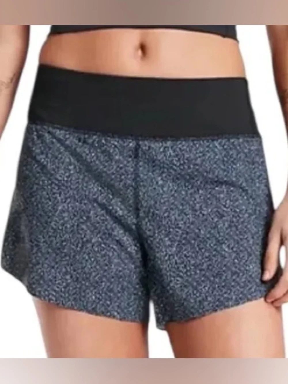 Athleta Run With It 3.5” Printed Running Shorts Black White Medium